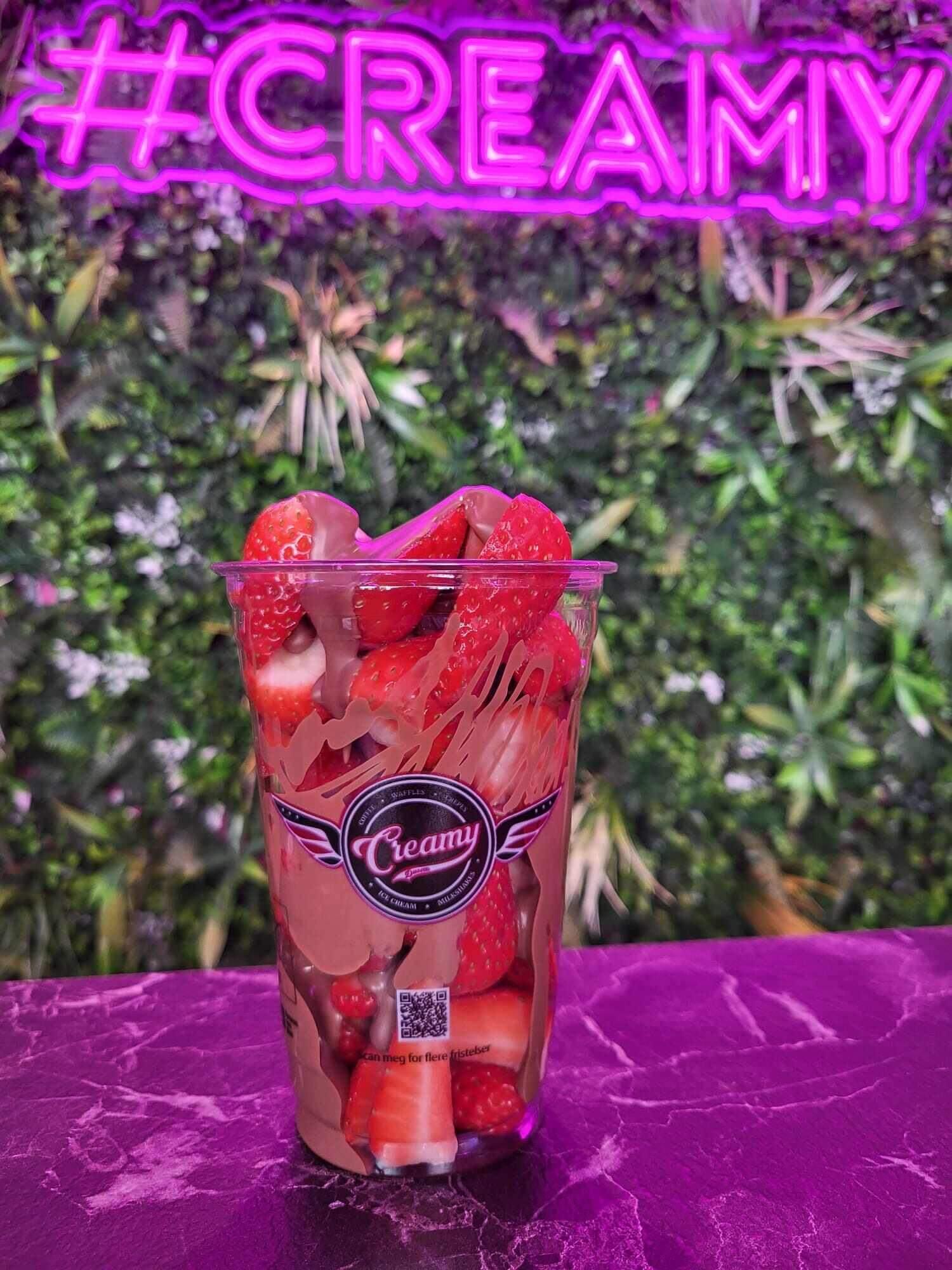 product-image-Strawberry Chocolate Cup