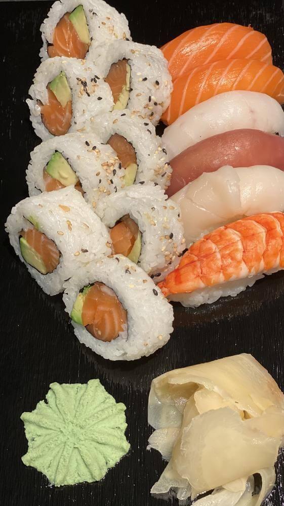 product-image-NR.102: Nigiri & maki 14 biter