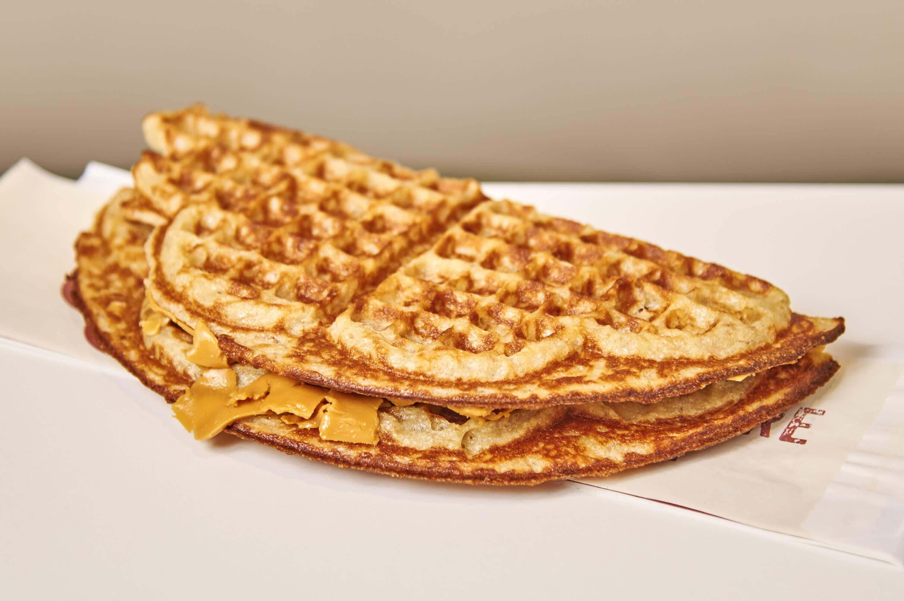 product-image-Nystekt Vaffel med Brunost