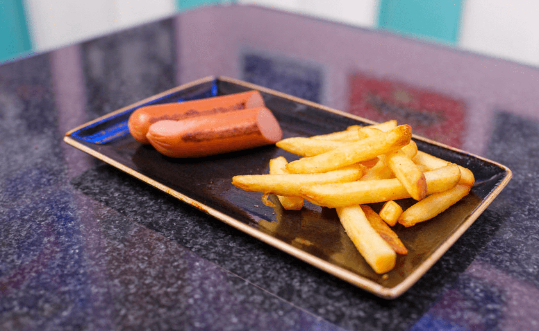 product-image-Pølse m/ fries (kids)