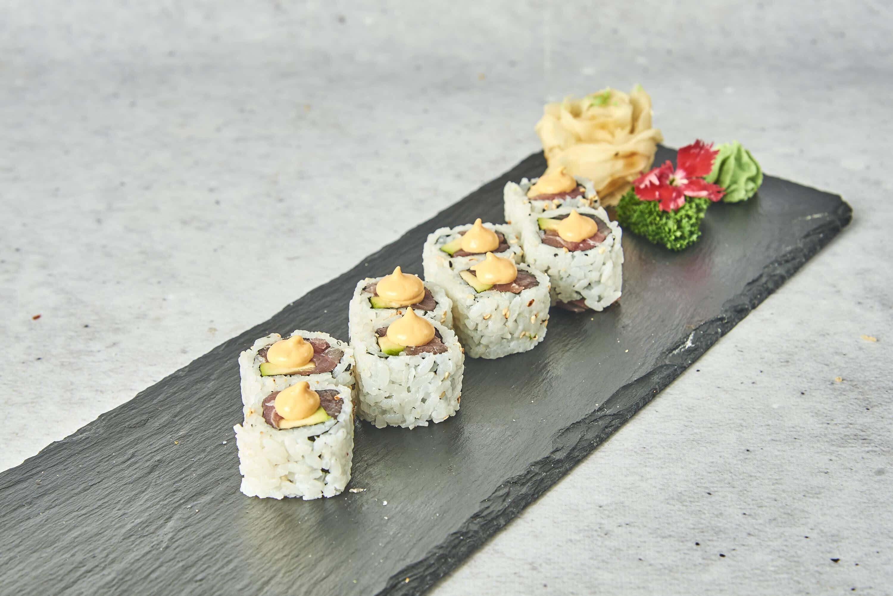 product-image-12A. Kimchi Tunfisk maki