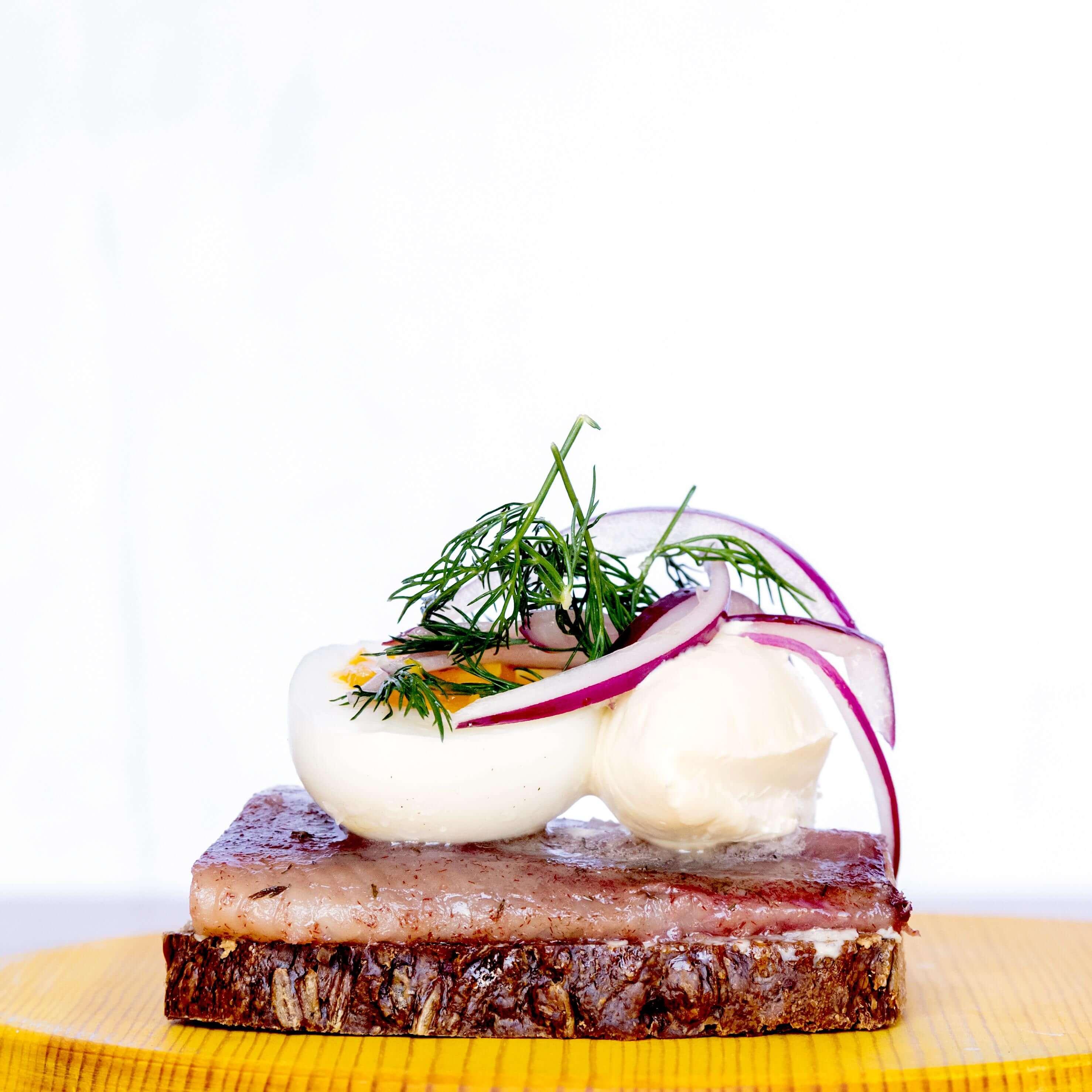 product-image-Sild, rømme, egg, rødløk og dill