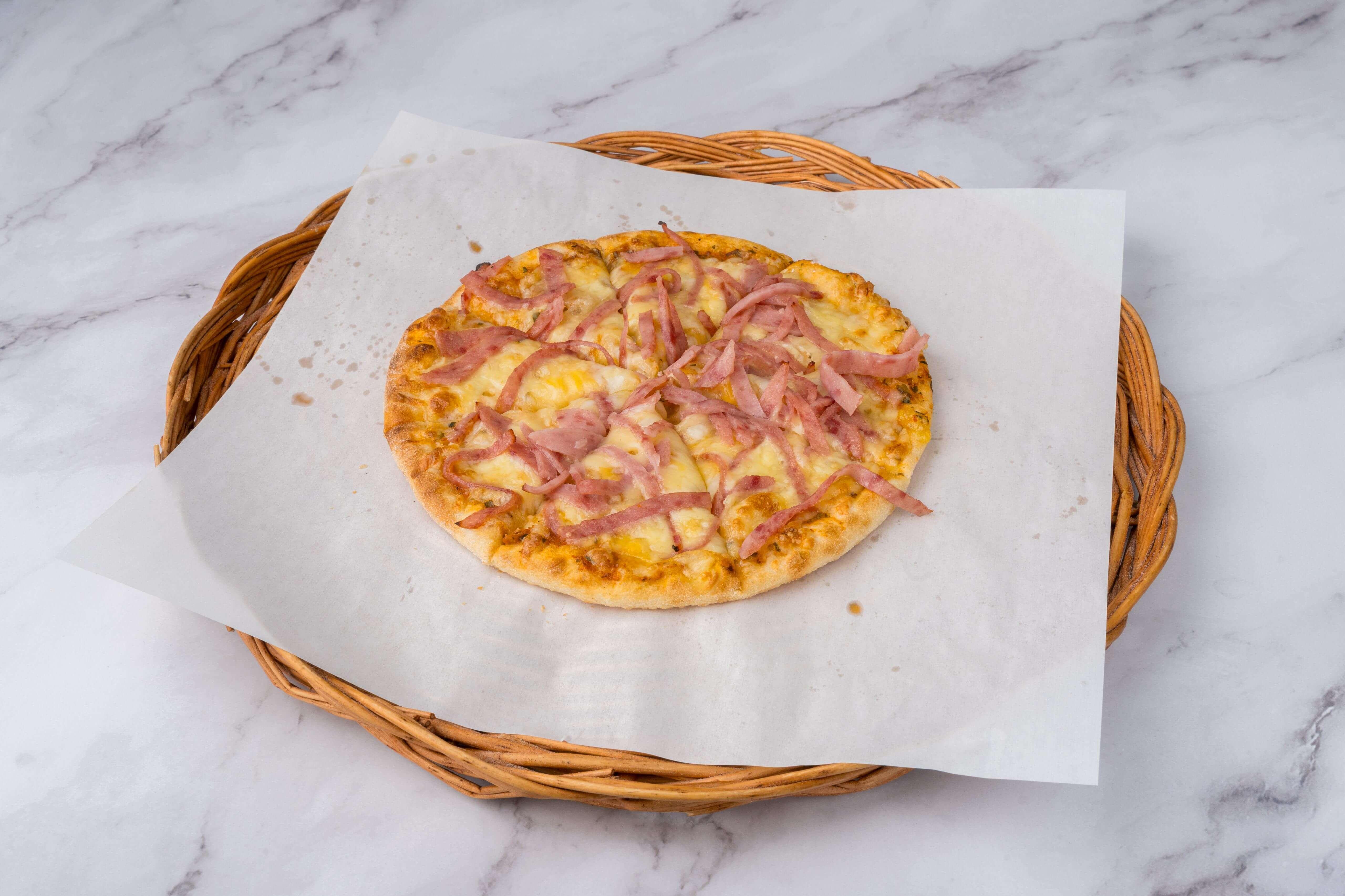product-image-46. Skinke pizza