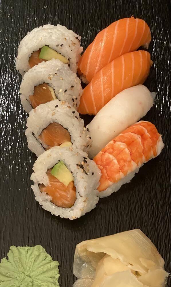 product-image-NR.100: Nigiri & maki 8 biter