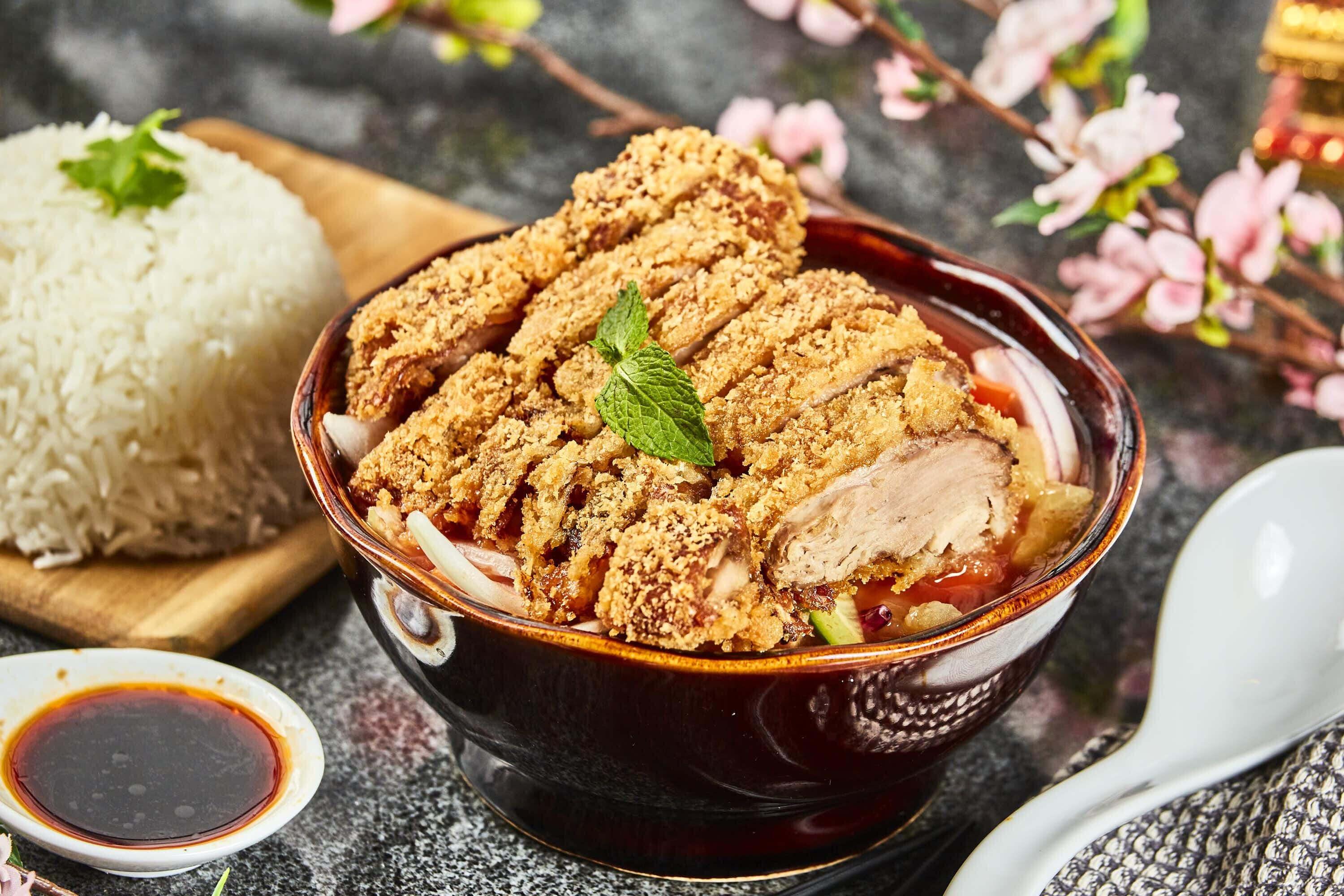 product-image-Sprøstekt kylling i sursøt saus