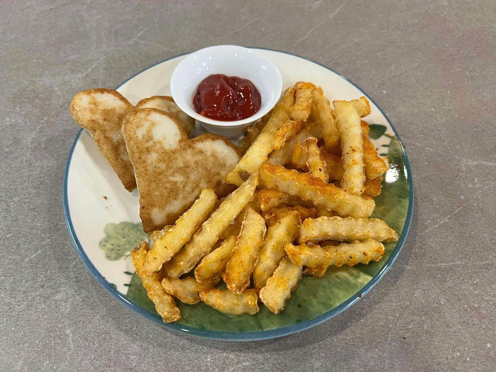 product-image-Fiskekaker med pommmes