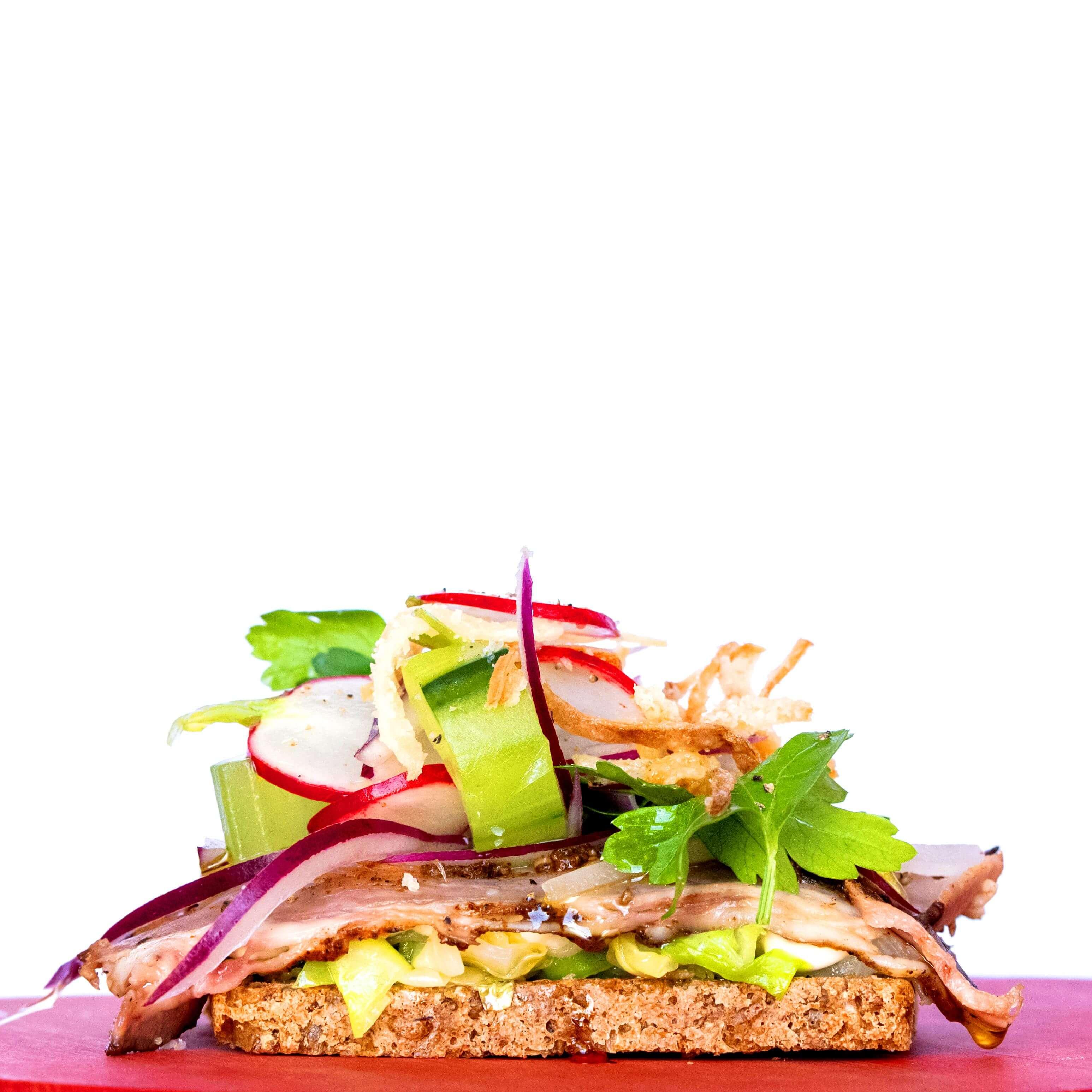 product-image-Sprengt oksebryst med spisskål og pepperrot