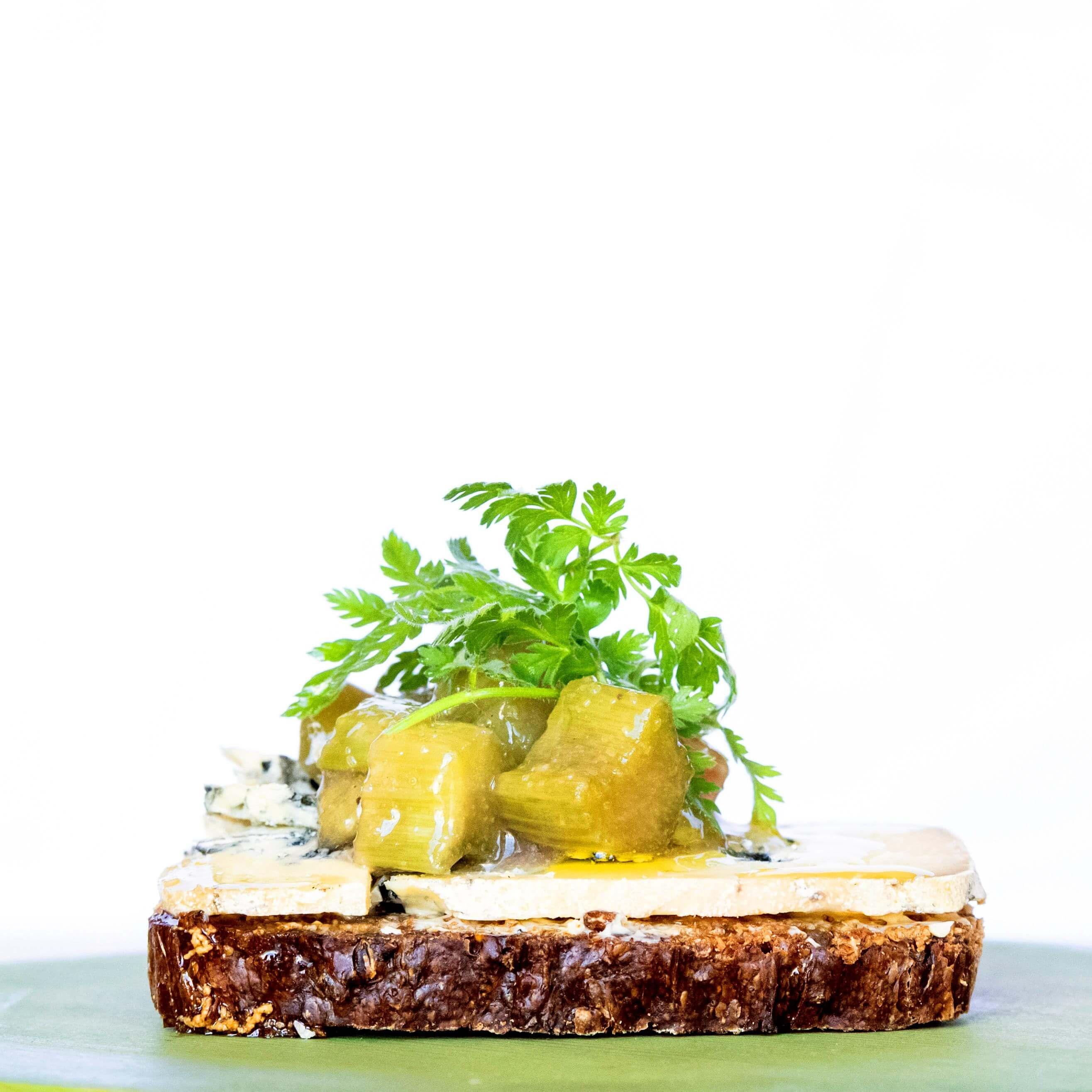 product-image-Råblå fra Grindal og rabarbrakompott